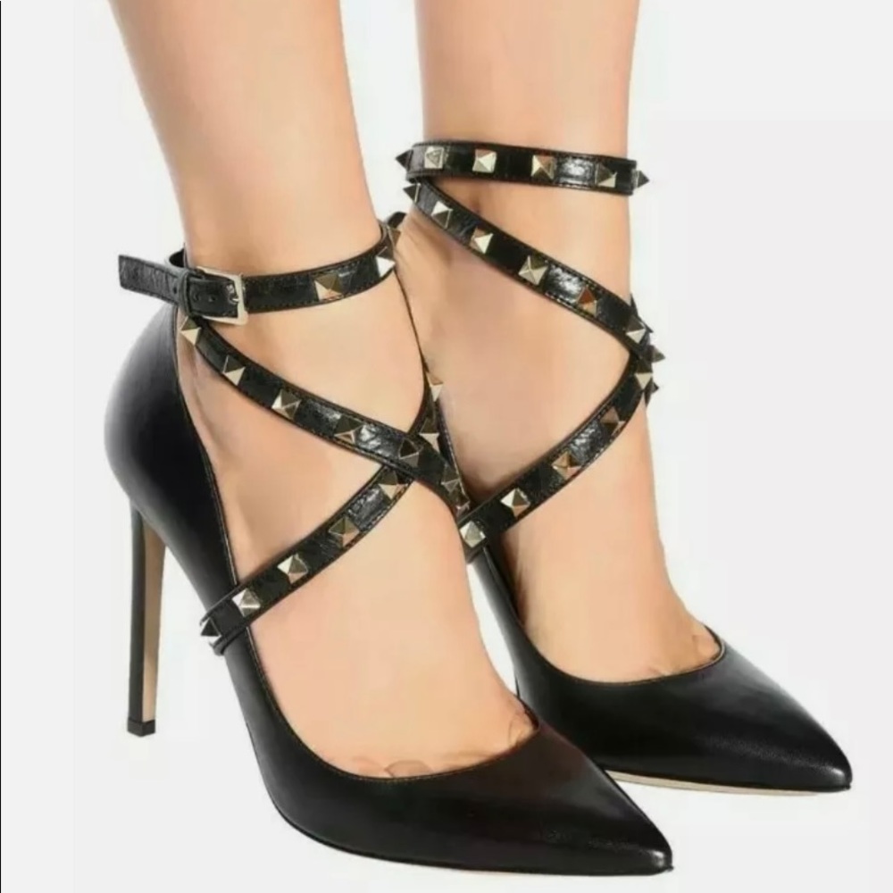 ⚠️SOLD⚠️ Valentino Rockstud Studwrap Stilettos
